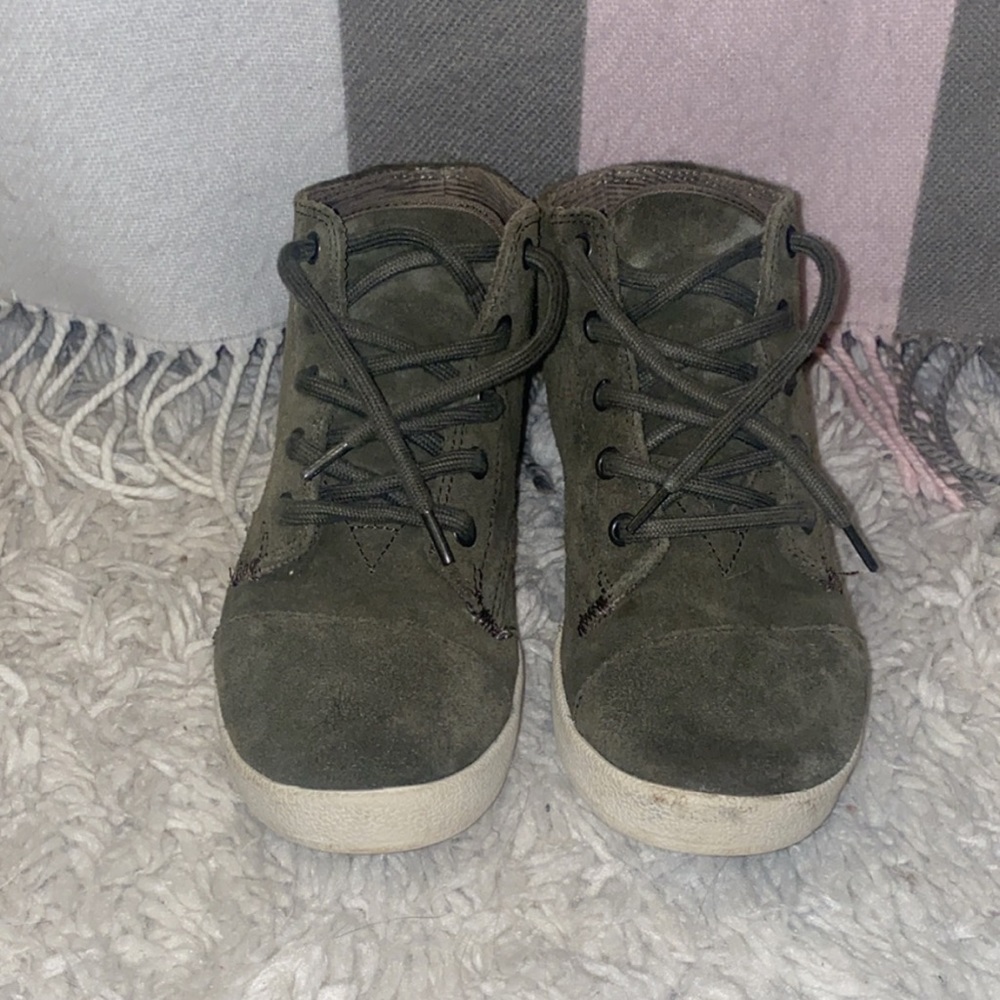 Toms Sneakers 💕